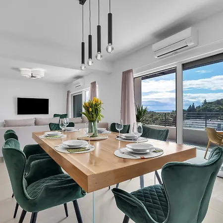 Apartment Luxury Nugal- Heated Pool *
