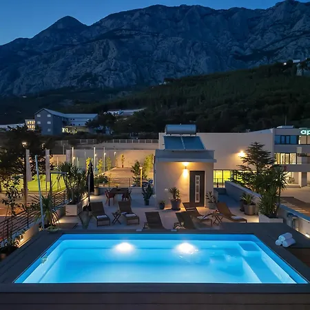 Luxury Nugal- Heated Pool Makarska