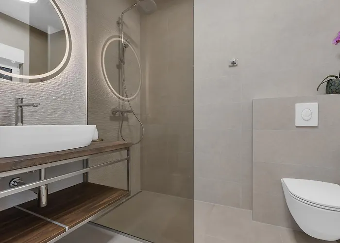 Luxury Nugal- Heated Pool Makarska